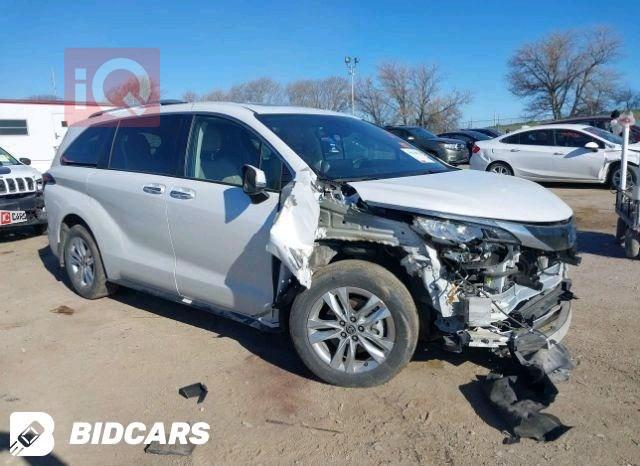 تويوتا سيينا